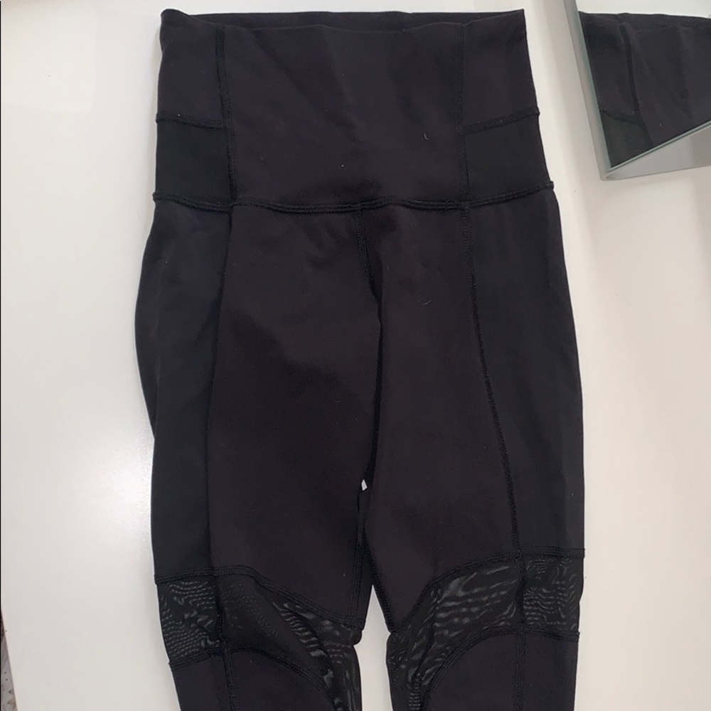 Lulu lemon black mesh detail legging